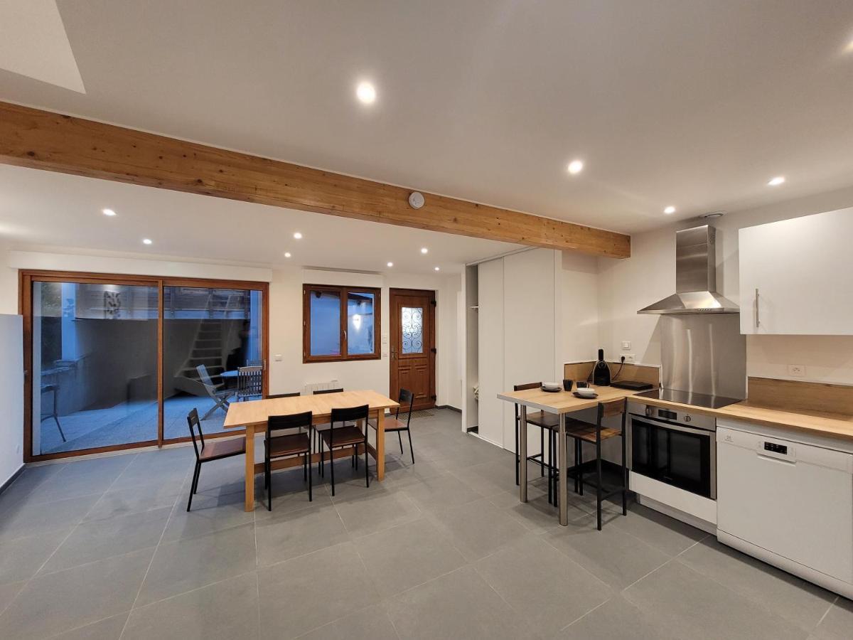 Les Maisons Bareyre - Grandes Maisons Avec Terrasse Saint-Sandoux Extérieur photo